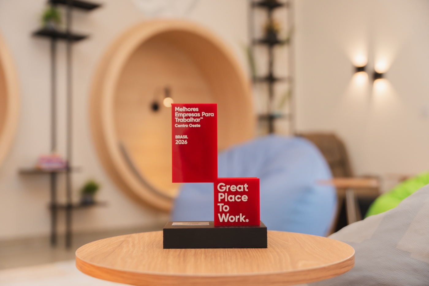 Troféu Great Place to Work Centro-Oeste Brasil 2026 conquistado pelo Grupo Sinop